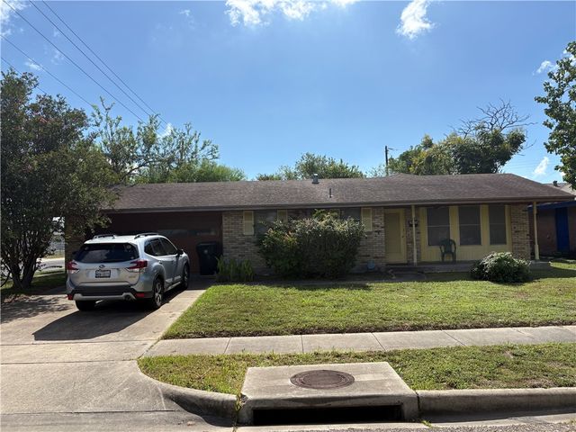 4902 Branscomb Dr, Corpus Christi, TX 78411