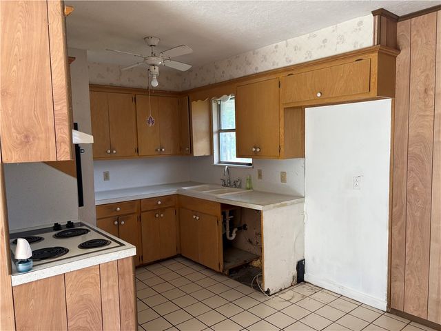 4902 Branscomb Dr, Corpus Christi, TX 78411