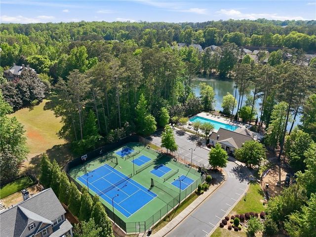 804 Turnstone Drive, Woodstock, GA 30188