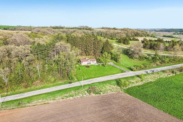5030 S Valley Road, Black Earth, WI 53515