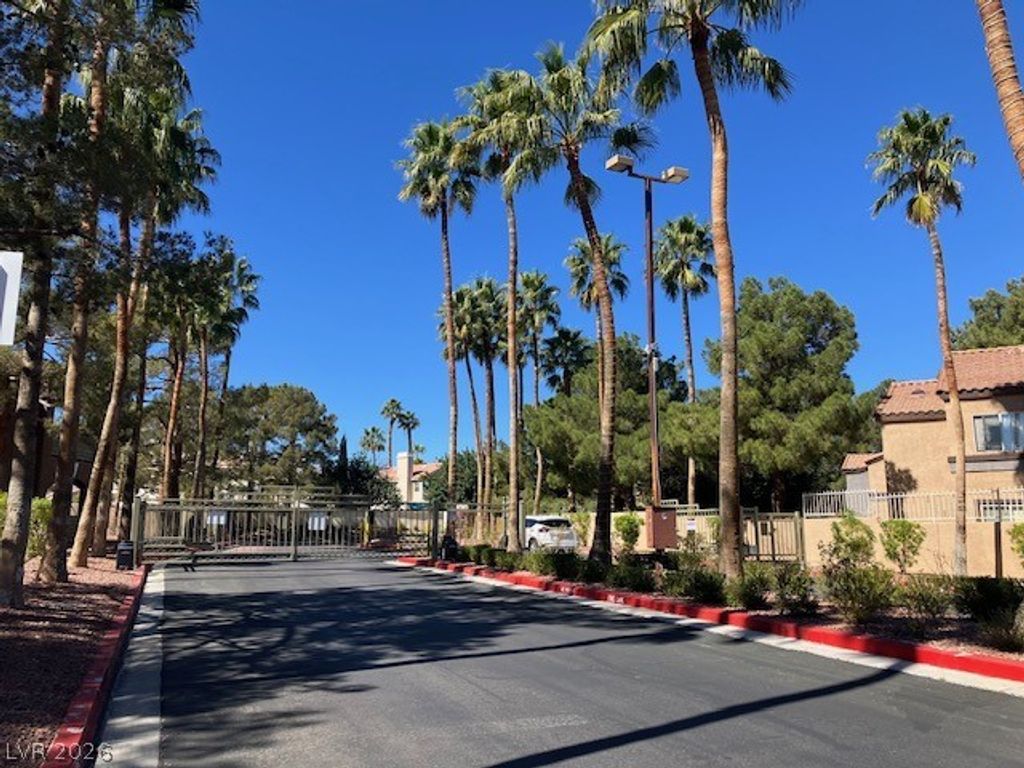 2121 Blue Breeze Drive 107, Las Vegas, NV 89128