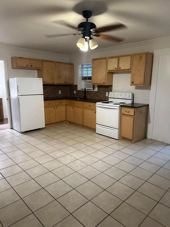 9506 Capitol View DR C, Austin, TX 78747