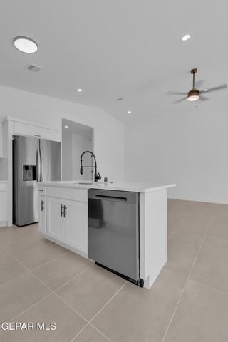 11833 SENDA Place, El Paso, TX 79934