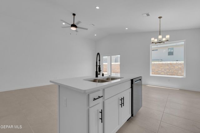 11833 SENDA Place, El Paso, TX 79934