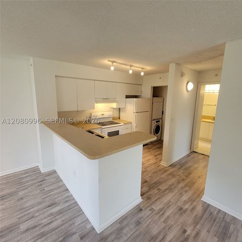 7824 Sonoma Springs Cir 101, Lake Worth, FL 33463