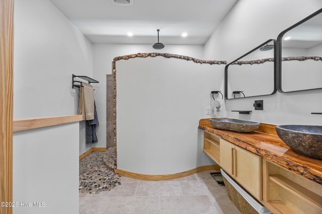 831 Futch Creek Road, Wilmington, NC 28411