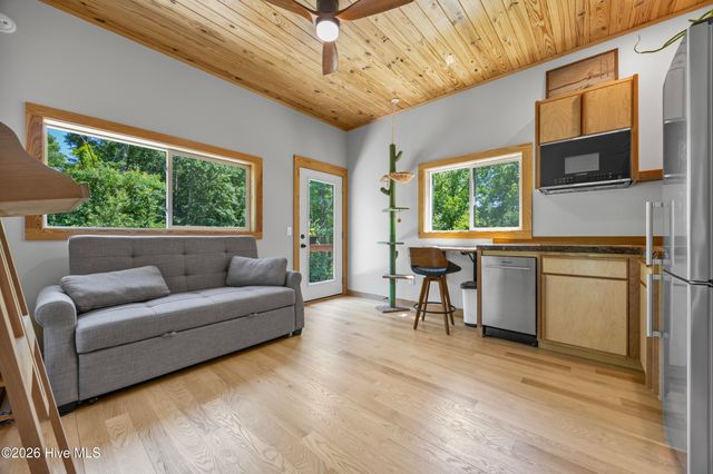 831 Futch Creek Road, Wilmington, NC 28411