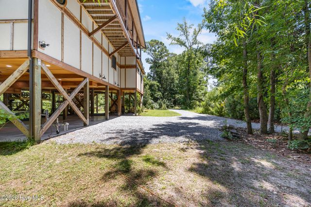 831 Futch Creek Road, Wilmington, NC 28411