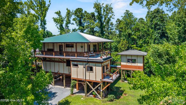 831 Futch Creek Road, Wilmington, NC 28411