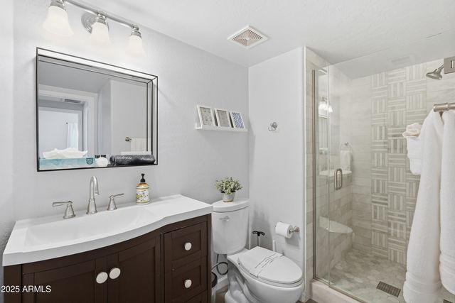 5613 E ANGELA Drive, Scottsdale, AZ 85254