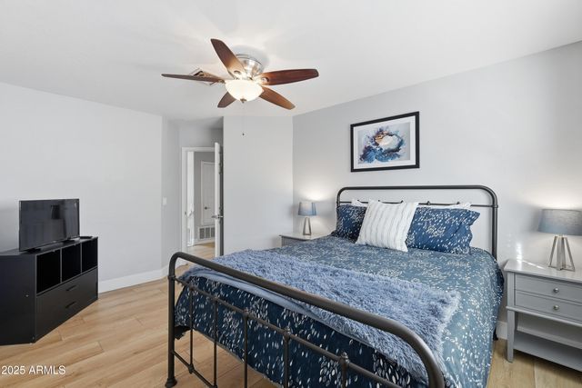 5613 E ANGELA Drive, Scottsdale, AZ 85254