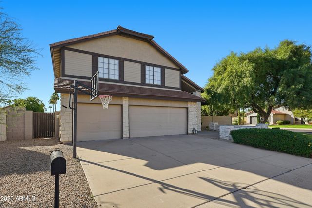 5613 E ANGELA Drive, Scottsdale, AZ 85254