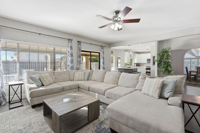 5613 E ANGELA Drive, Scottsdale, AZ 85254