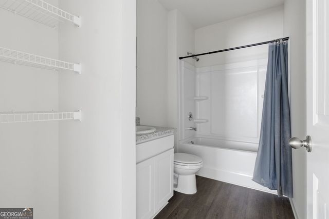 5515 Foxglove Way, Oakwood, GA 30566