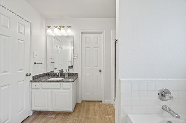 428 Vista Way Drive, Saginaw, TX 76179