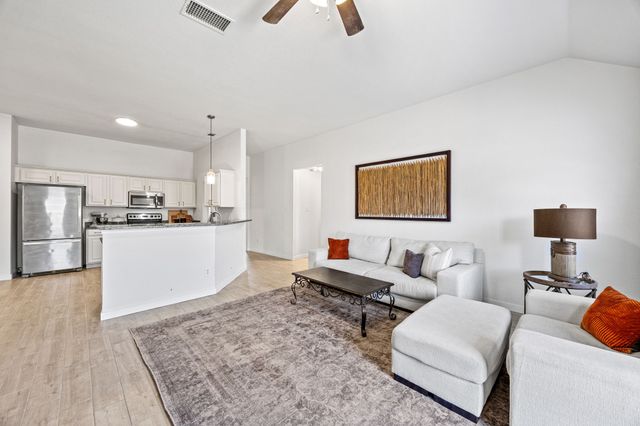 428 Vista Way Drive, Saginaw, TX 76179