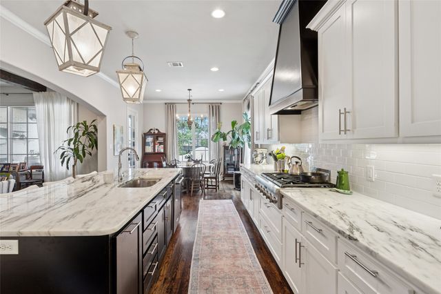 2555 Waits Avenue, Fort Worth, TX 76109