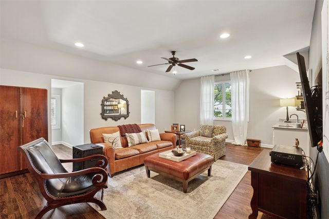 2555 Waits Avenue, Fort Worth, TX 76109