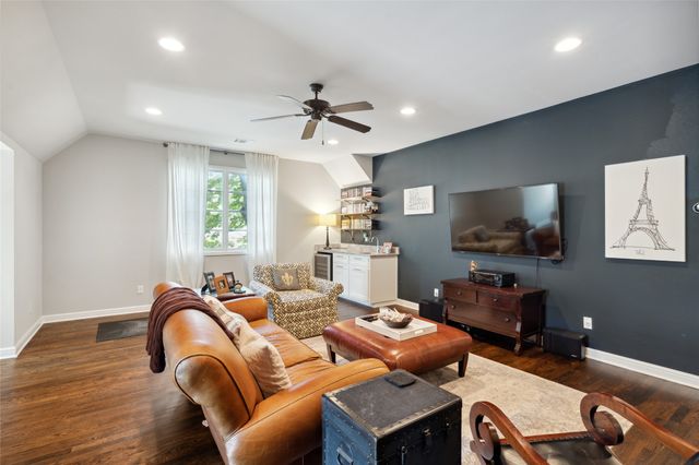 2555 Waits Avenue, Fort Worth, TX 76109