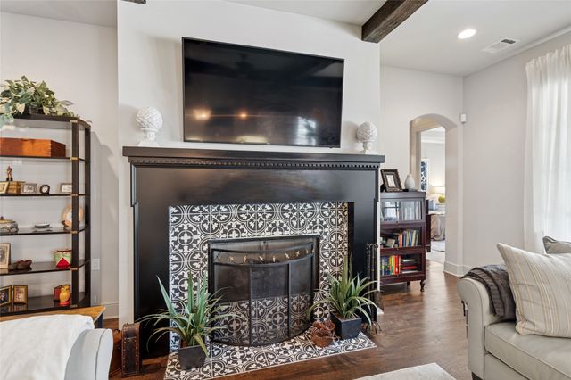 2555 Waits Avenue, Fort Worth, TX 76109