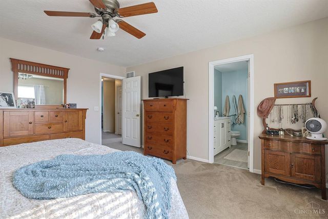 396 Barney Court, Harrison, OH 45030