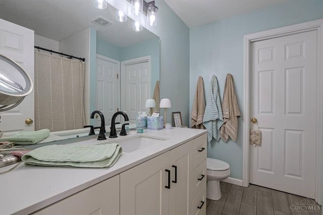 396 Barney Court, Harrison, OH 45030