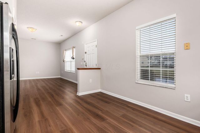 6035 Avatar Drive, 8-6035, New Albany, OH 43054