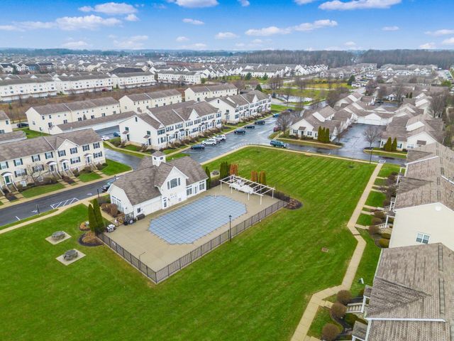 6035 Avatar Drive, 8-6035, New Albany, OH 43054