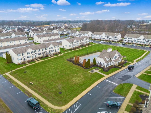 6035 Avatar Drive, 8-6035, New Albany, OH 43054