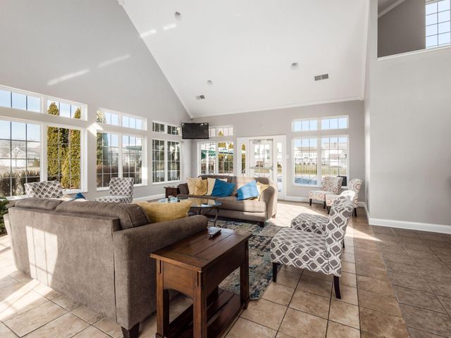 6035 Avatar Drive, 8-6035, New Albany, OH 43054