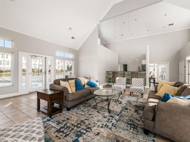 6035 Avatar Drive, 8-6035, New Albany, OH 43054