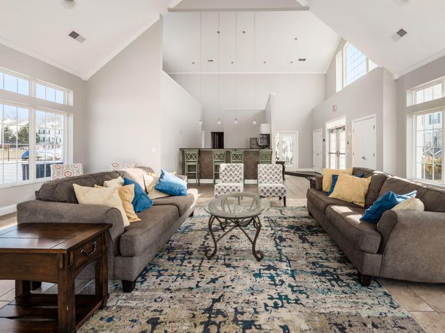 6035 Avatar Drive, 8-6035, New Albany, OH 43054