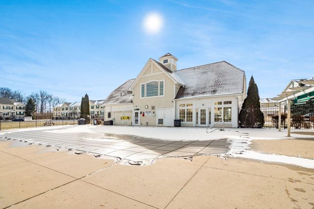 6035 Avatar Drive, 8-6035, New Albany, OH 43054