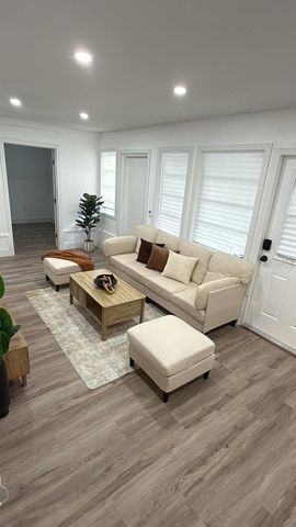 22011 CATHERINE AVENUE, Port Charlotte, FL 33952