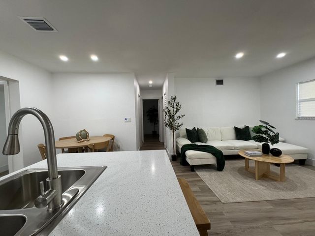 22011 CATHERINE AVENUE, Port Charlotte, FL 33952