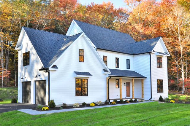 152 East Hill Road, Canton, CT 06019