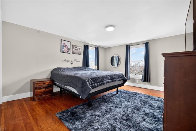 1369 S Hermitage Rd, Hermitage, PA 16148