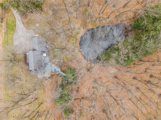 1369 S Hermitage Rd, Hermitage, PA 16148