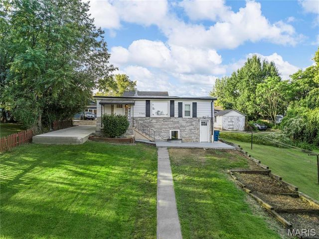 7740 Jerome Avenue, Maplewood, MO 63143