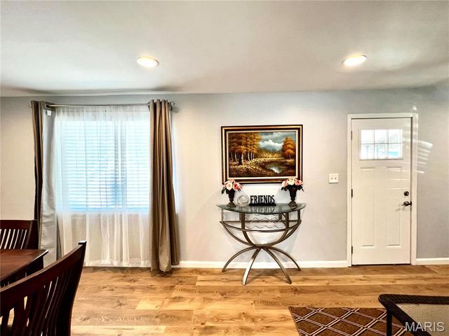 7740 Jerome Avenue, Maplewood, MO 63143