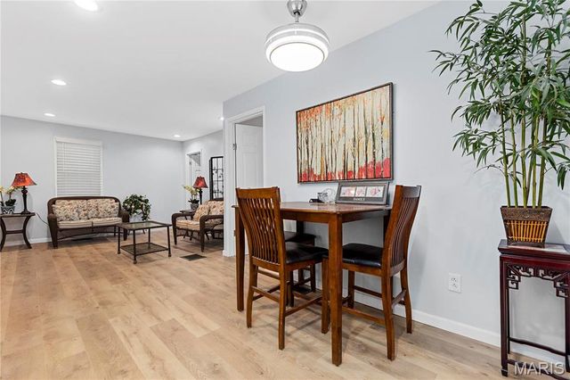 7740 Jerome Avenue, Maplewood, MO 63143