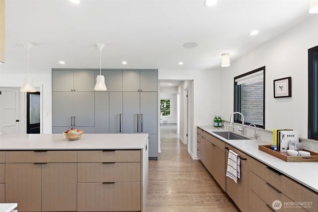 5815 Ann Arbor Avenue NE, Seattle, WA 98105