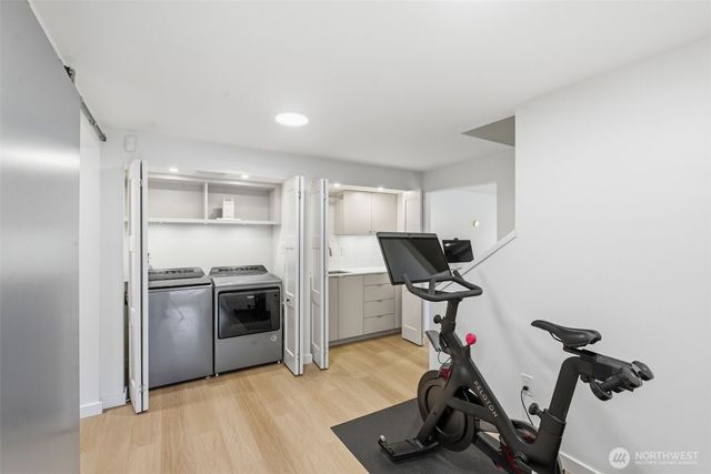 5815 Ann Arbor Avenue NE, Seattle, WA 98105