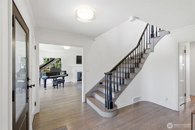 5815 Ann Arbor Avenue NE, Seattle, WA 98105