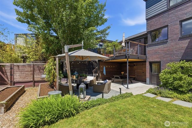 5815 Ann Arbor Avenue NE, Seattle, WA 98105