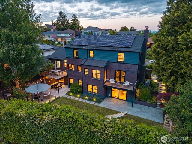 5815 Ann Arbor Avenue NE, Seattle, WA 98105