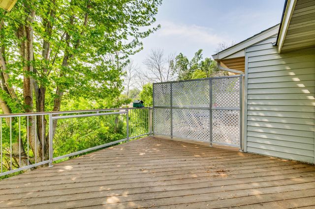 5259 Pathways Avenue, White Bear Lake, MN 55110