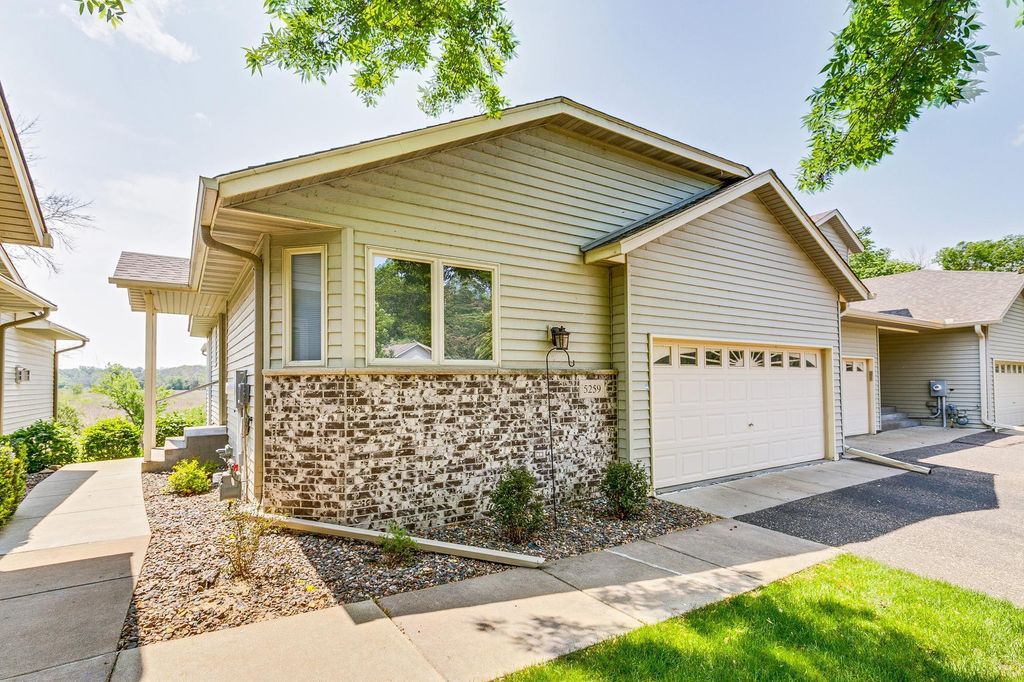 5259 Pathways Avenue, White Bear Lake, MN 55110