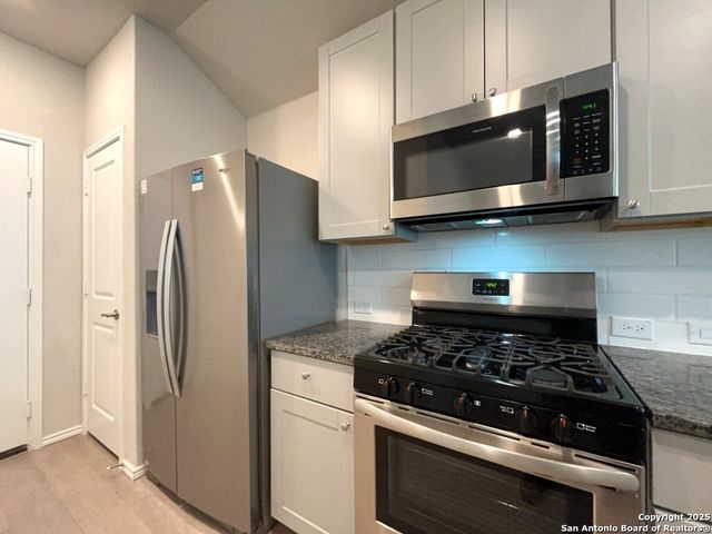 718 ALBATROSS WAY, San Antonio, TX 78221