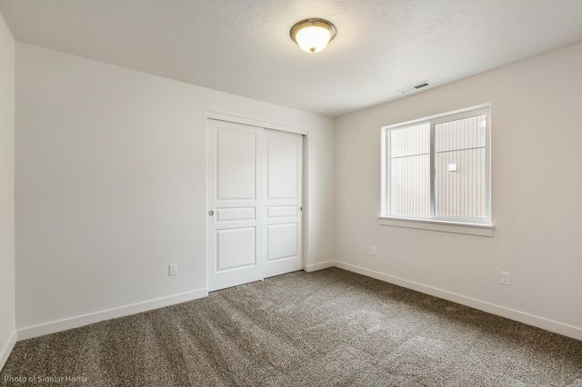 514 N Viewmont Ct, Greenacres, WA 99016